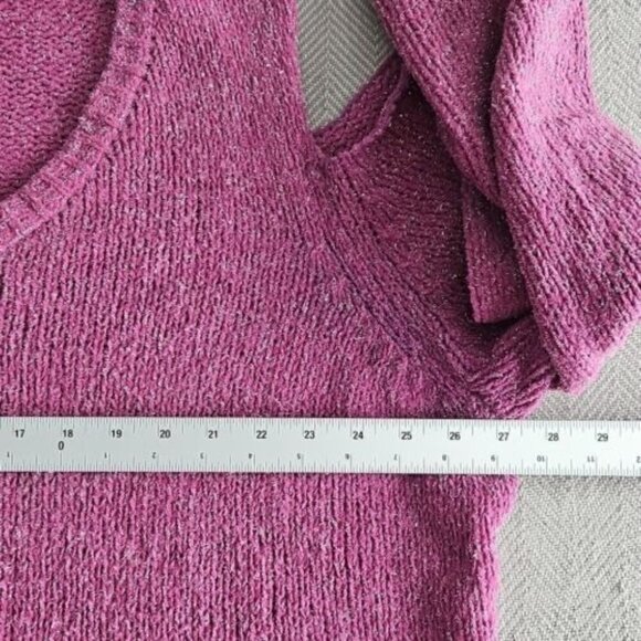 Venus Cold Shoulder Sweater Women's Size 1x Purple Metallic Thread Chunky Y2K - Picture 5 of 16